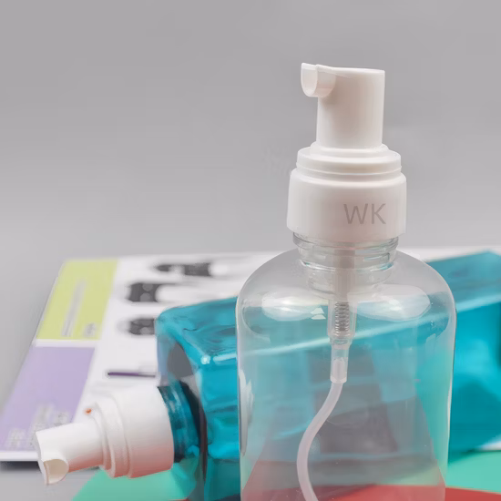 Bouteilles en plastique de pompe moussante d'usine d'OEM Couleurs faites sur commande Bouteille moussante de pompe de savon de mousse de mousse