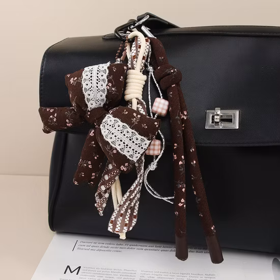 Tissu Fleur Miroir Porte-clés Pendentif Sac À Main Sac Bourse Porte-clés Ornement Cadeau Bijoux De Mode Pliable Rond Compact Porte-clés Sac Charme Wyz21152